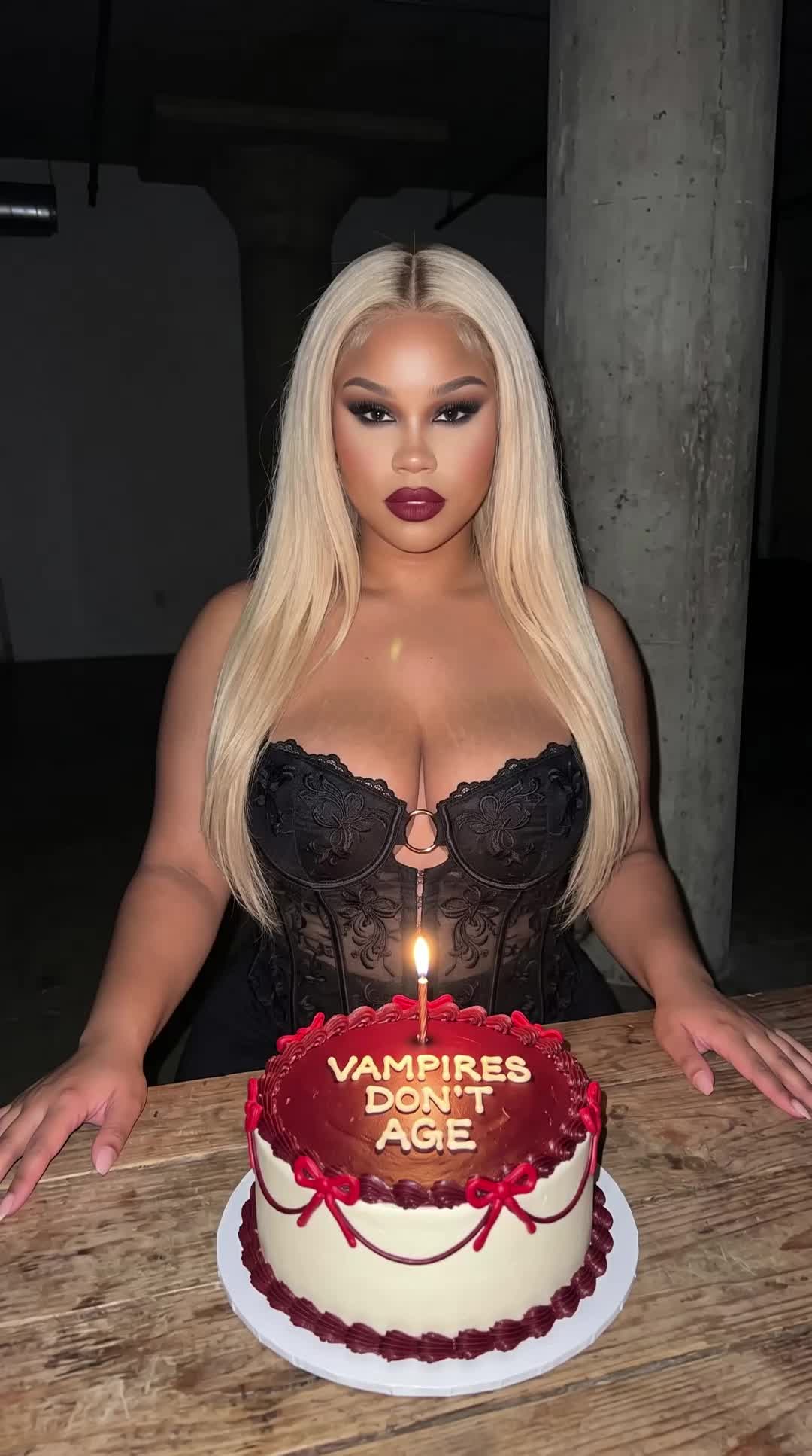 Vampire Cake Table
