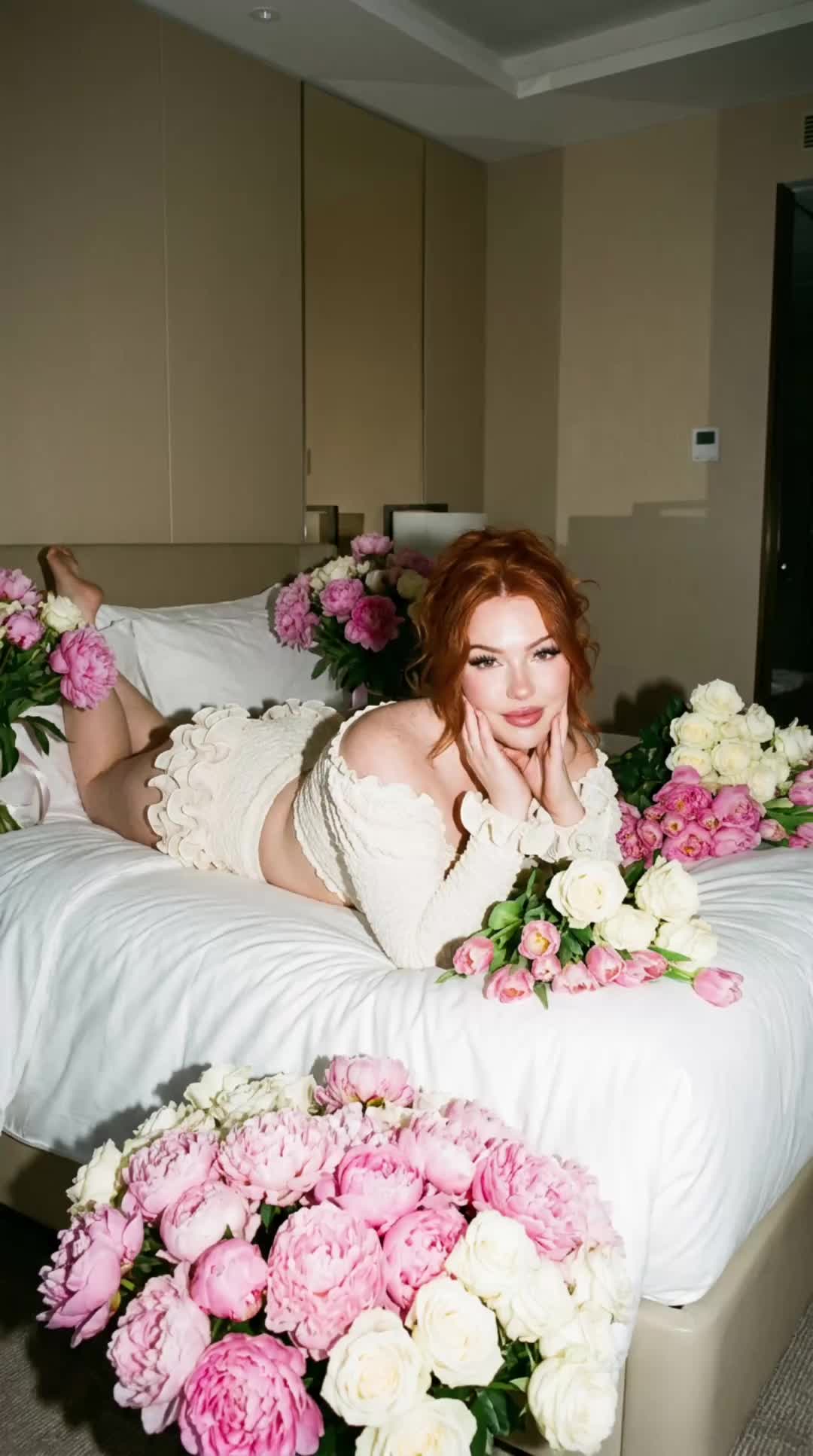 Peony Bed Flash