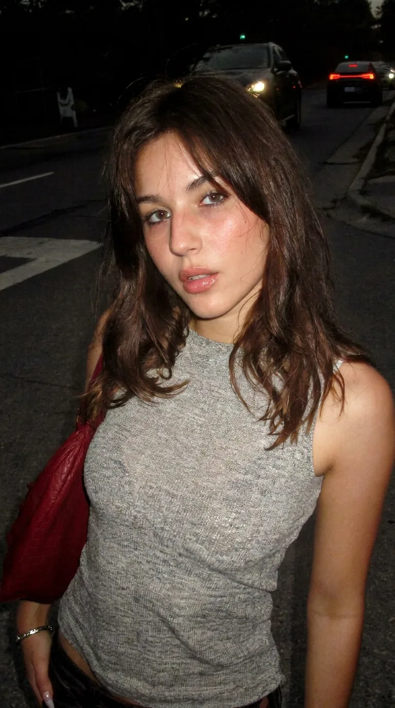 Sac Rouge sur la Route de Nuit