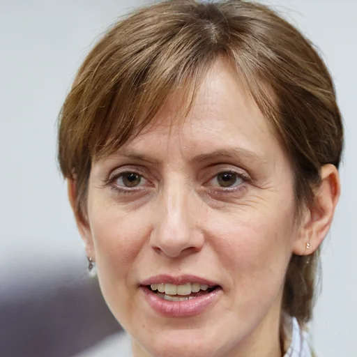 Moira Tennant