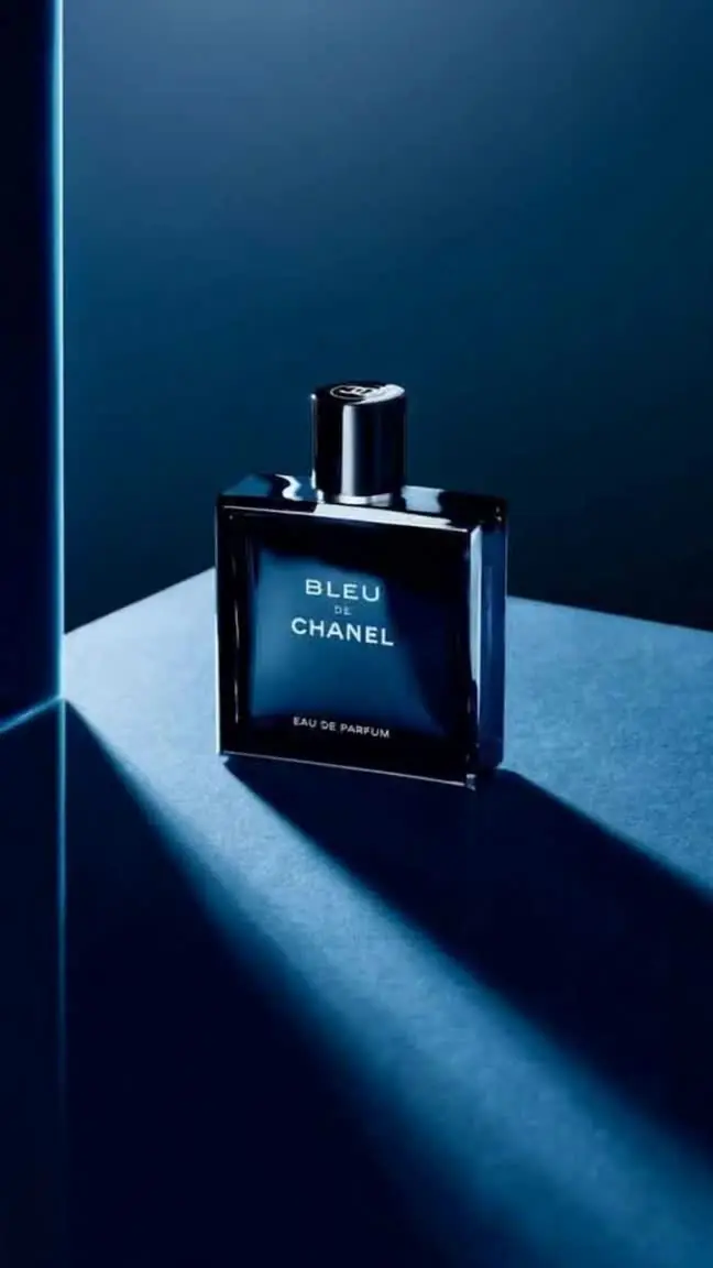 Perfume Product Showcase